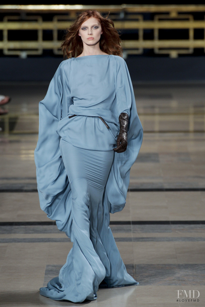 Olga Sherer featured in  the Stéphane Rolland fashion show for Autumn/Winter 2010