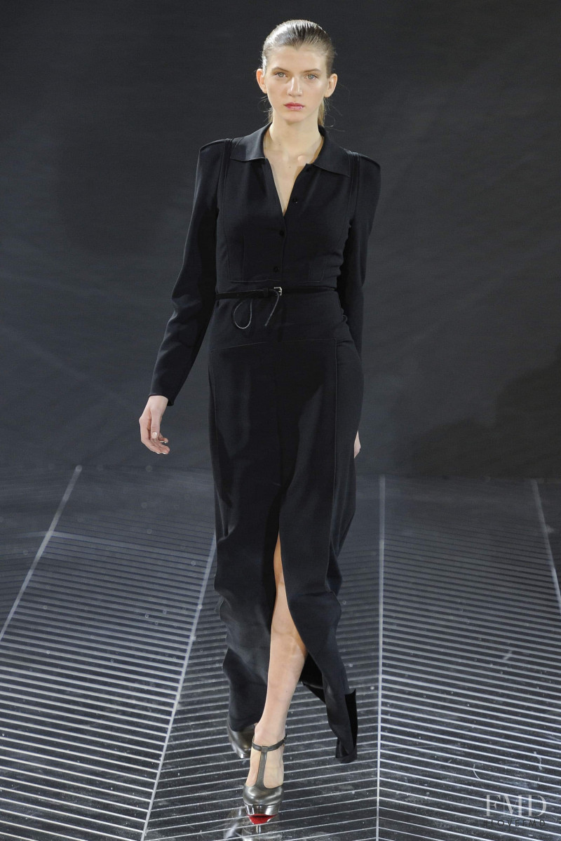 Caterina Ravaglia featured in  the Roland Mouret fashion show for Autumn/Winter 2011