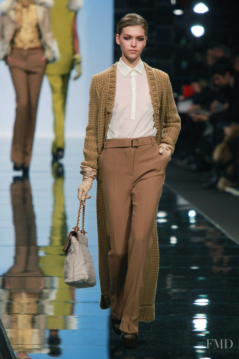 Arizona Muse featured in  the Ermanno Scervino fashion show for Autumn/Winter 2011