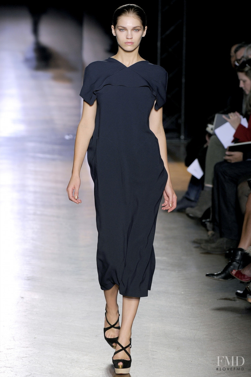 Samantha Gradoville featured in  the Roland Mouret fashion show for Spring/Summer 2011