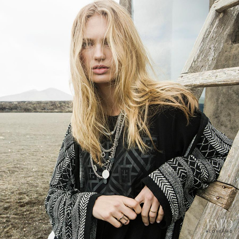Romee Strijd featured in  the Stradivarius advertisement for Spring/Summer 2015