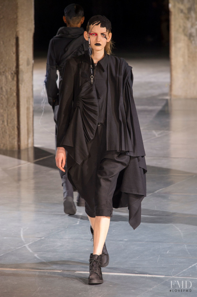 Yohji Yamamoto fashion show for Autumn/Winter 2017