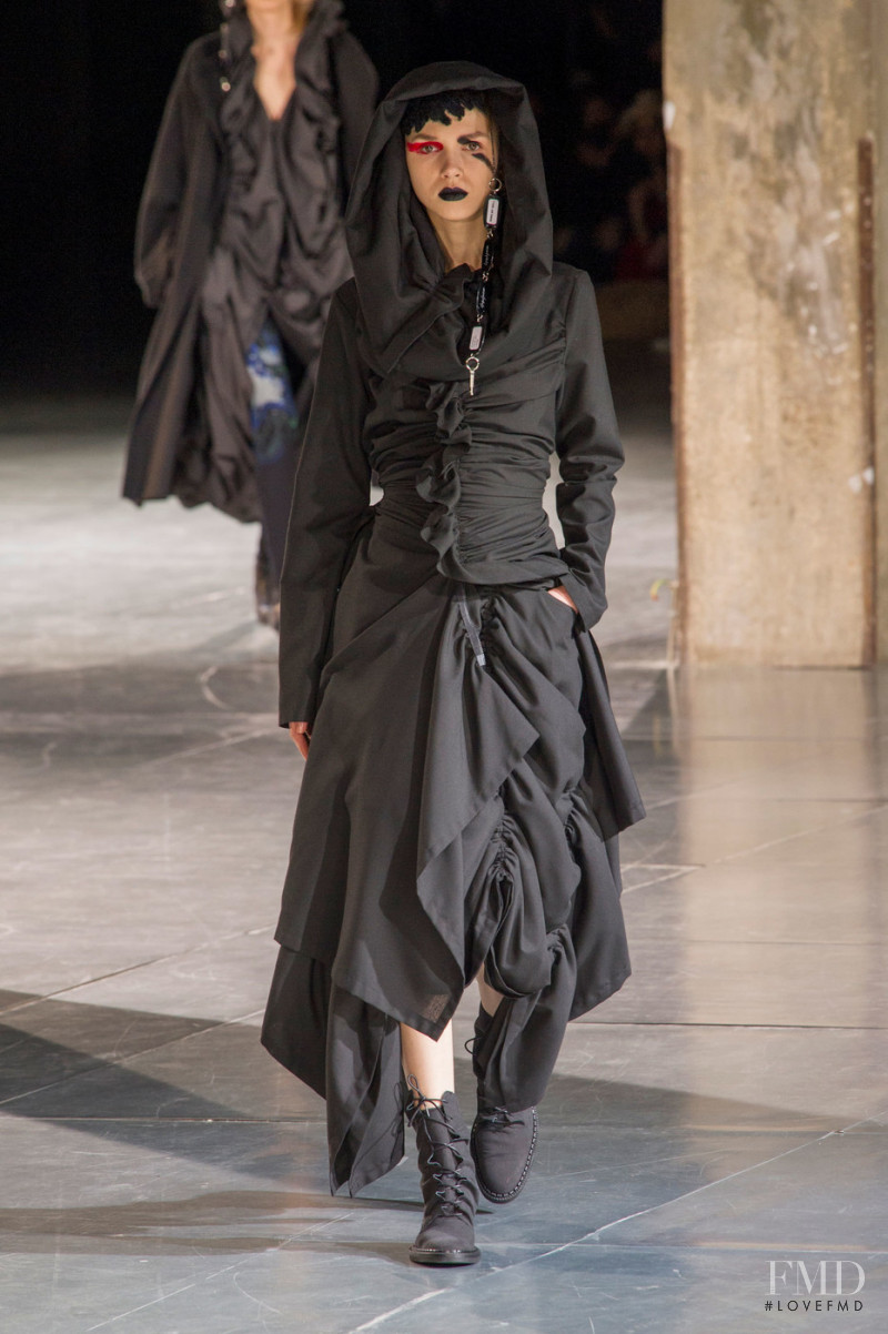 Yohji Yamamoto fashion show for Autumn/Winter 2017