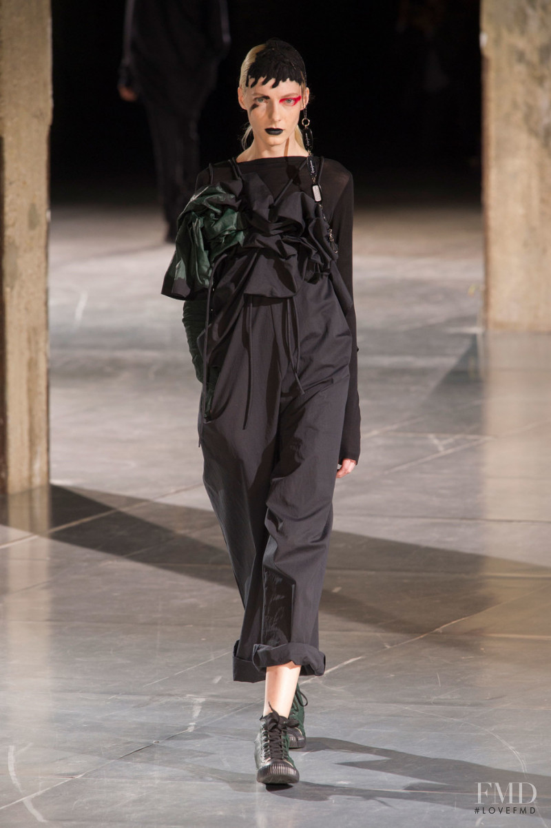 Yohji Yamamoto fashion show for Autumn/Winter 2017