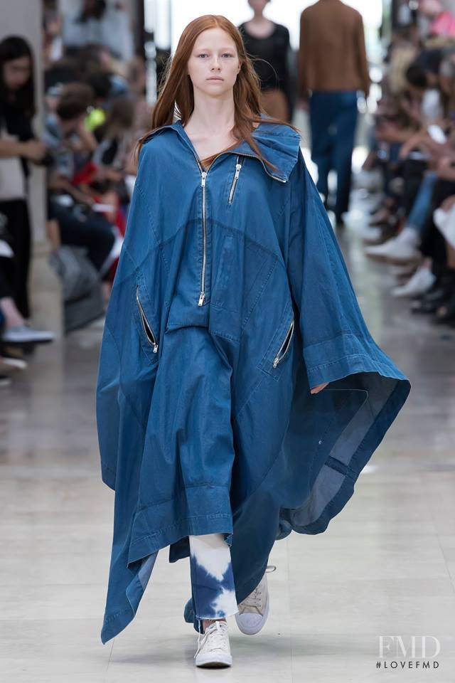 Manon Thiery featured in  the Etudes fashion show for Spring/Summer 2017