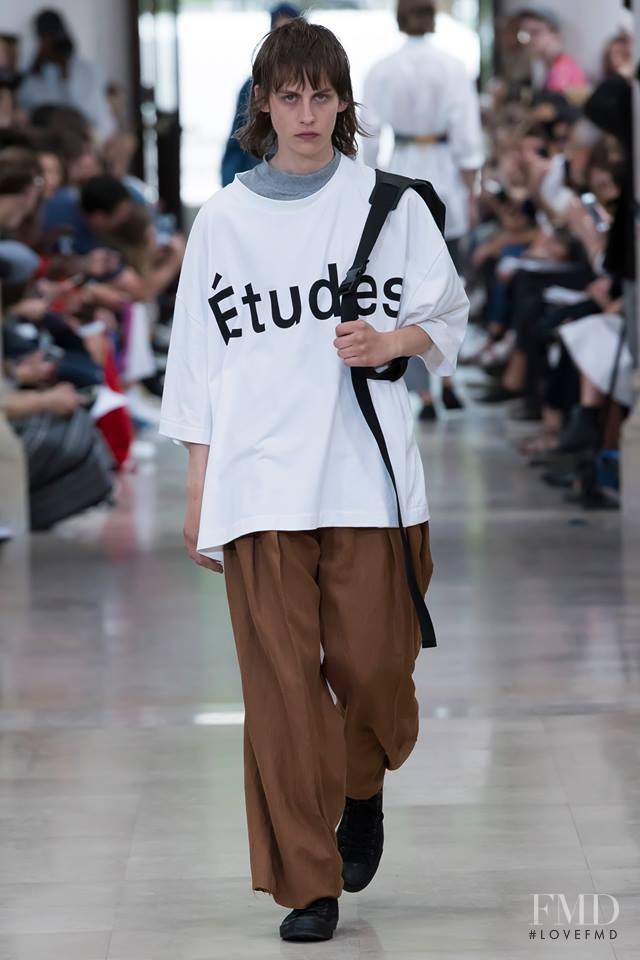 Etudes fashion show for Spring/Summer 2017