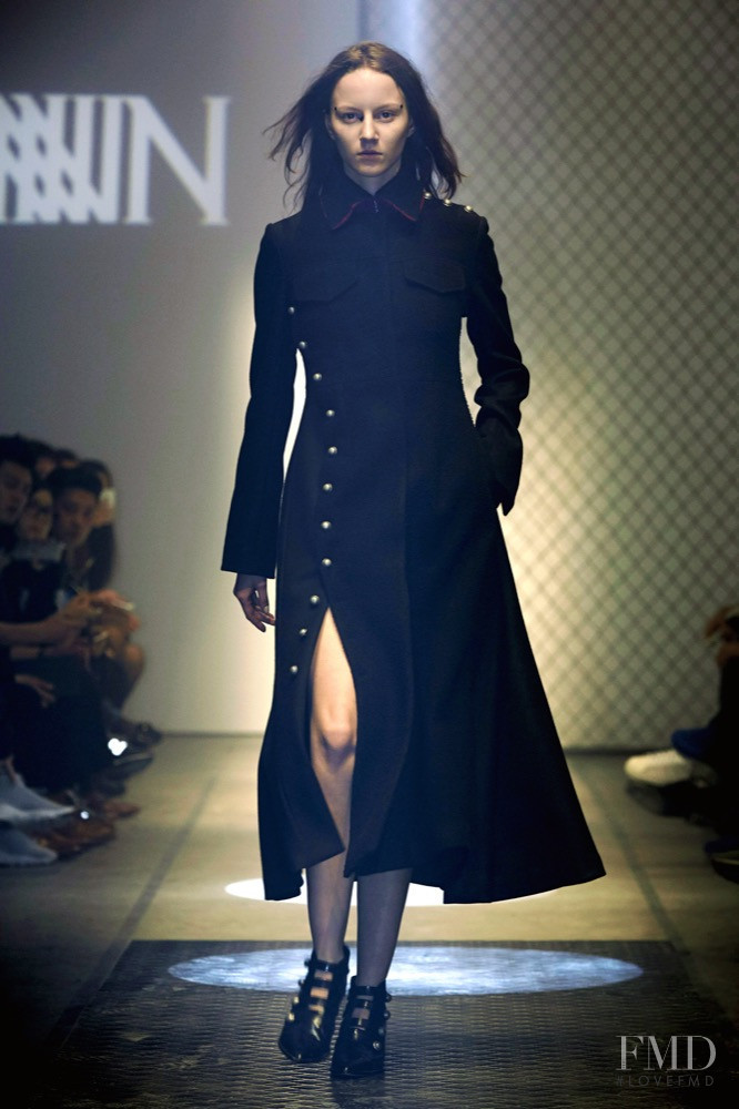 JINNNN fashion show for Autumn/Winter 2015