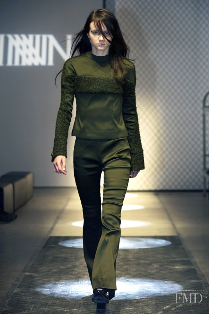 JINNNN fashion show for Autumn/Winter 2015