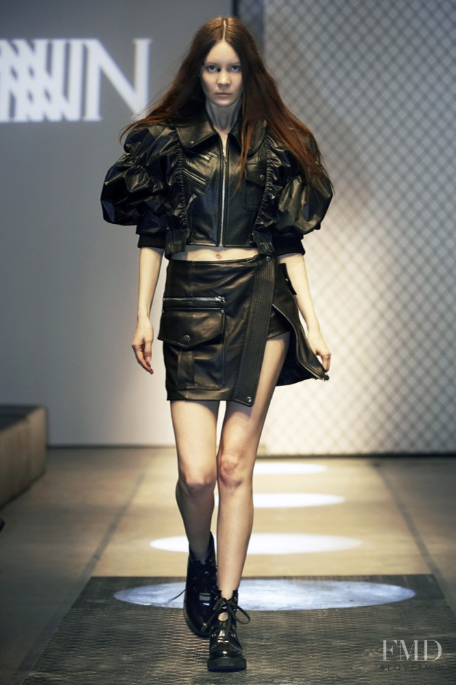 JINNNN fashion show for Autumn/Winter 2015