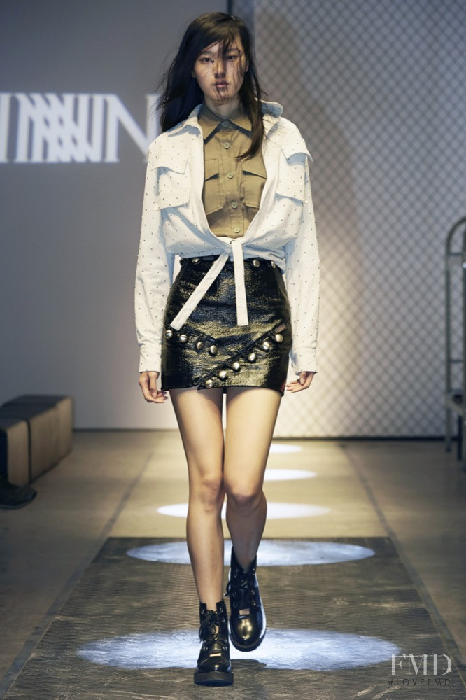 JINNNN fashion show for Autumn/Winter 2015