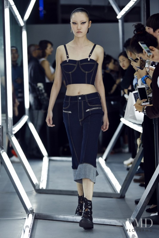 JINNNN fashion show for Spring/Summer 2016