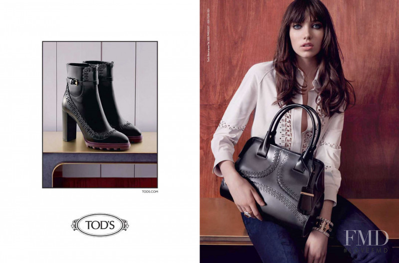 Grace Hartzel featured in  the Tod\'s advertisement for Autumn/Winter 2015