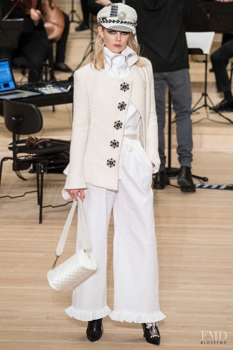 Ola Rudnicka featured in  the Chanel fashion show for Pre-Fall 2018