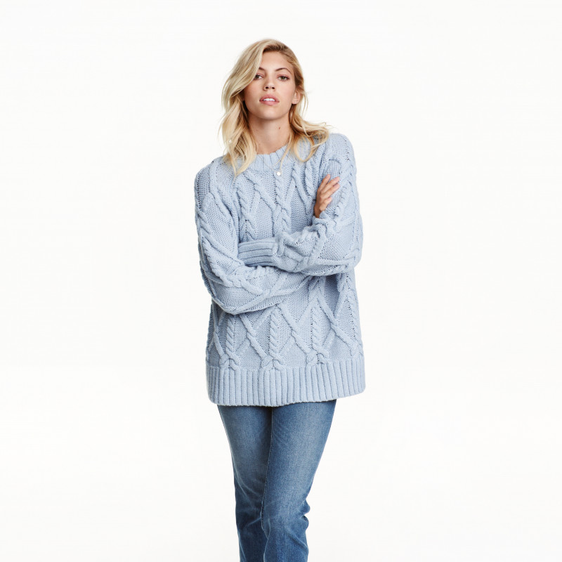 Devon Windsor featured in  the H&M catalogue for Winter 2016