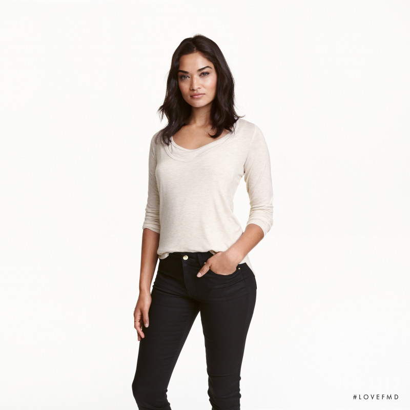 Shanina Shaik featured in  the H&M catalogue for Winter 2016