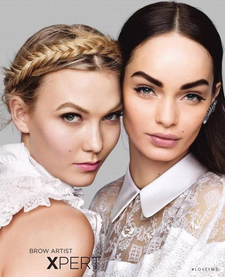 Karlie Kloss featured in  the L\'Oreal Paris Brow Artist Expert  fashion show for Spring 2017