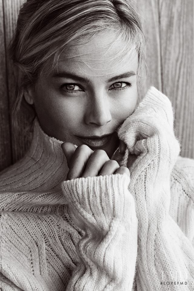 Carolyn Murphy featured in  the Stefanel advertisement for Spring/Summer 2016