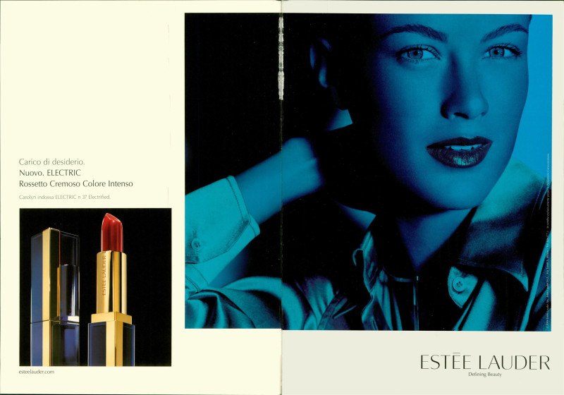 Carolyn Murphy featured in  the Estée Lauder advertisement for Autumn/Winter 2005