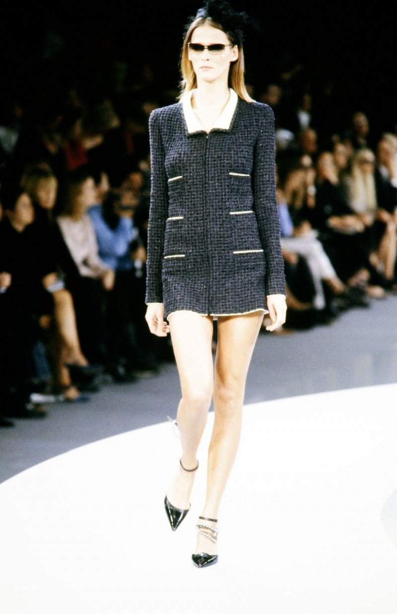 Carmen Kass featured in  the Chanel fashion show for Spring/Summer 2002