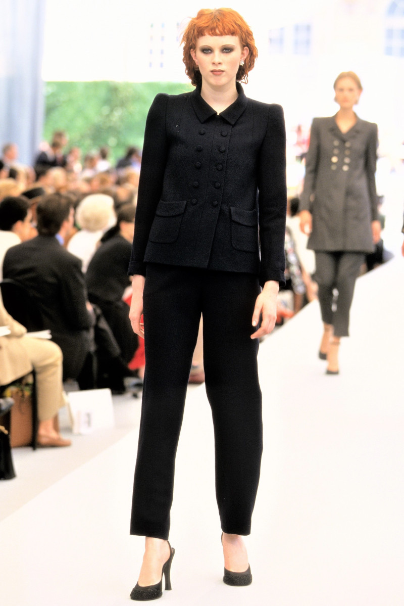 Karen Elson featured in  the Chanel Haute Couture fashion show for Autumn/Winter 1997