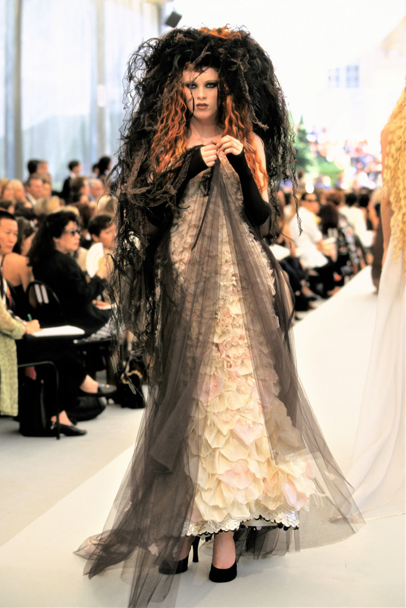 Karen Elson featured in  the Chanel Haute Couture fashion show for Autumn/Winter 1997