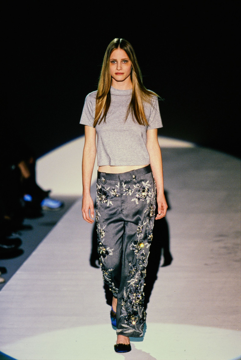 Georgina Cooper featured in  the Gucci fashion show for Spring/Summer 1999