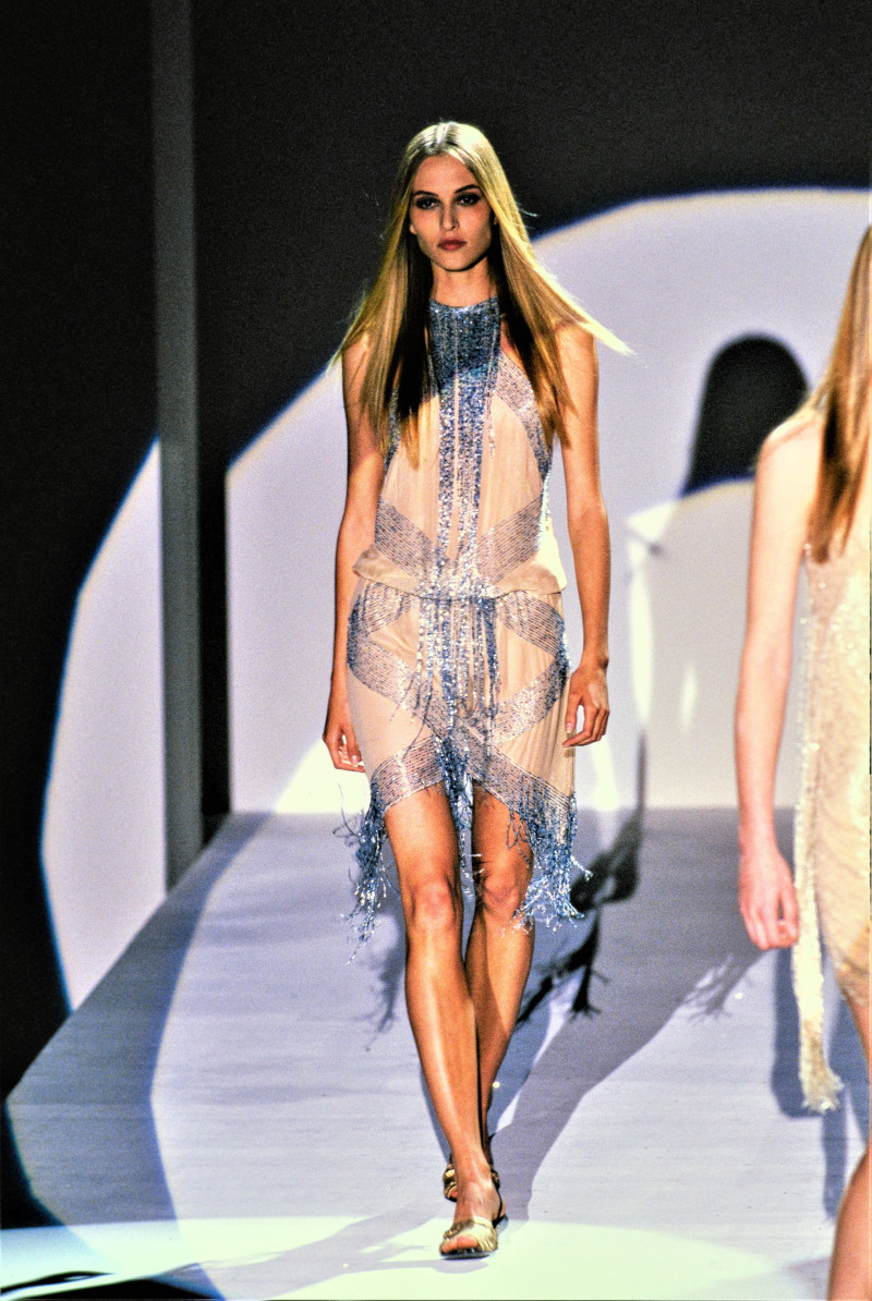 Gucci fashion show for Spring/Summer 1999