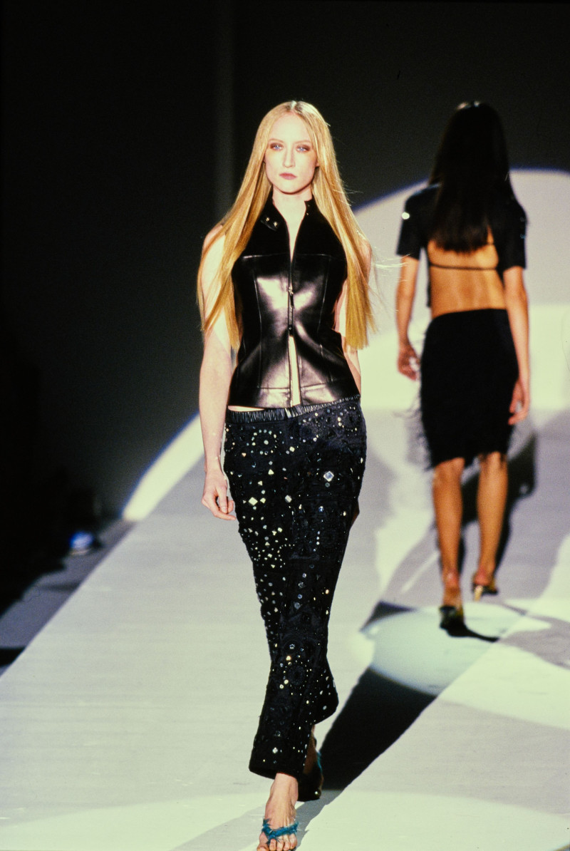 Gucci fashion show for Spring/Summer 1999