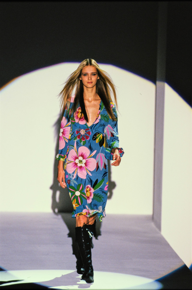 Gucci fashion show for Spring/Summer 1999