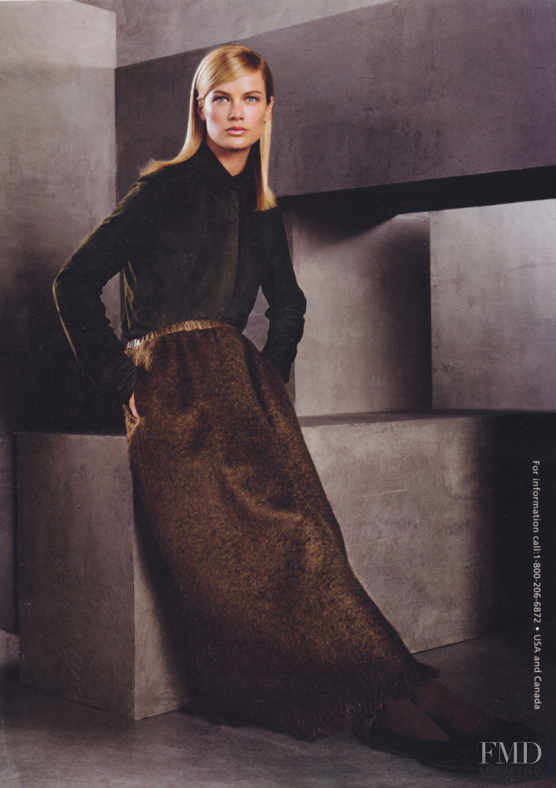 Carolyn Murphy featured in  the Max Mara advertisement for Autumn/Winter 1999