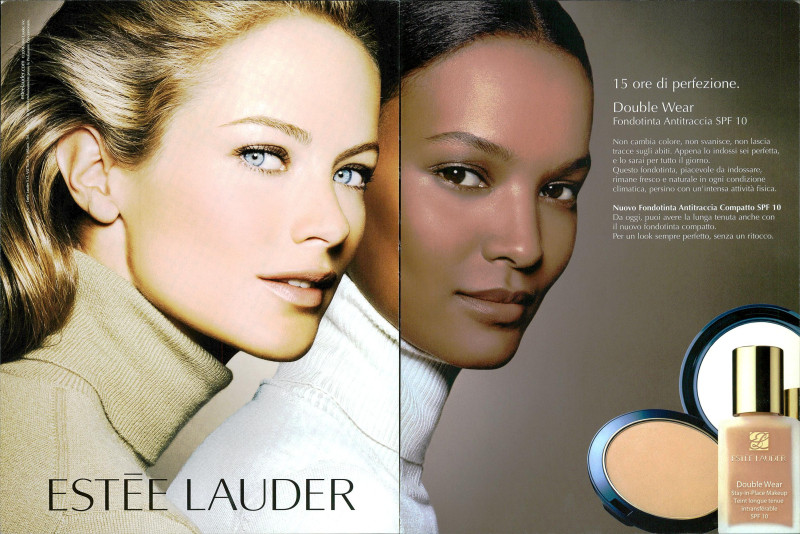 Carolyn Murphy featured in  the Estée Lauder advertisement for Spring/Summer 2007