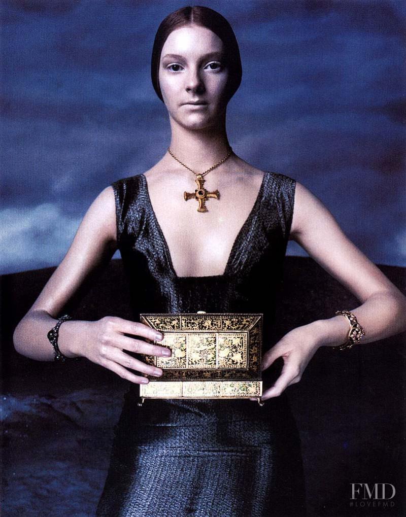 Sunniva Stordahl featured in  the Versace advertisement for Autumn/Winter 1998