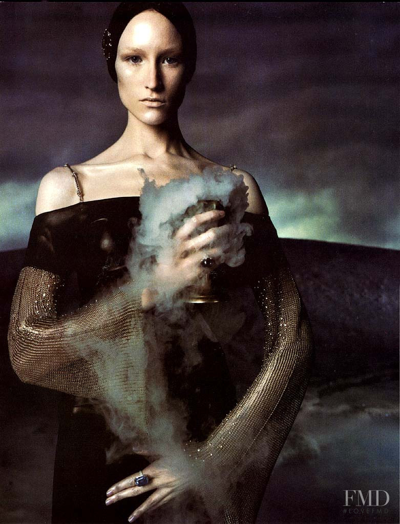 Jade Parfitt featured in  the Versace advertisement for Autumn/Winter 1998