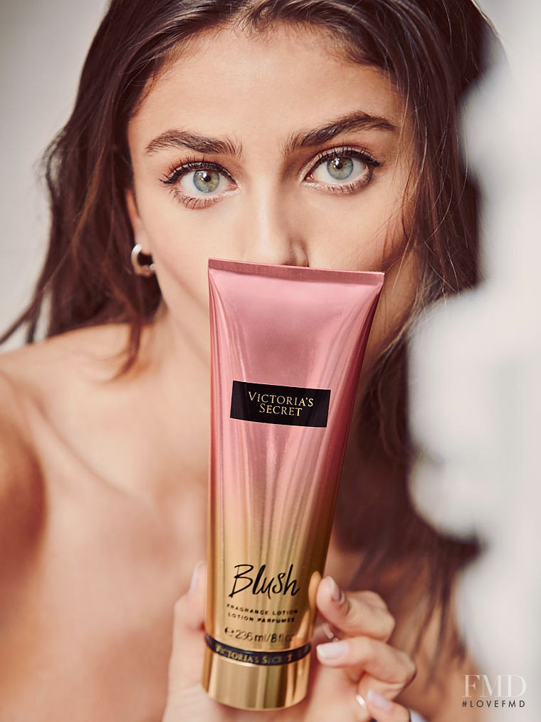 Taylor Hill featured in  the Victoria\'s Secret Beauty Beauty advertisement for Spring/Summer 2017