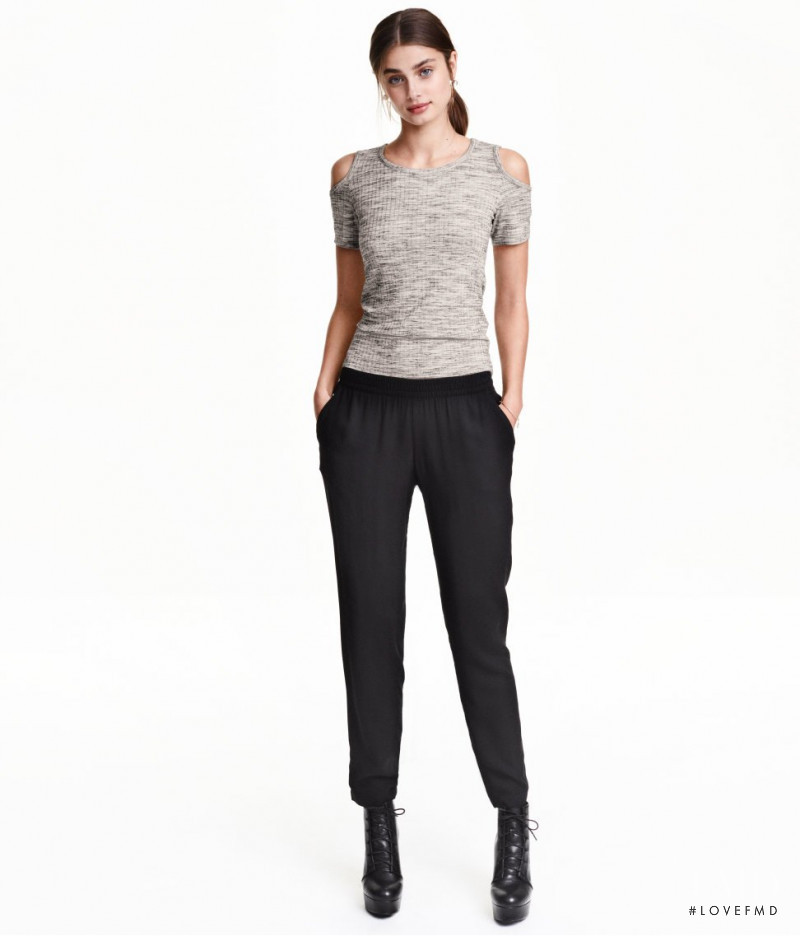 Taylor Hill featured in  the H&M catalogue for Spring/Summer 2016