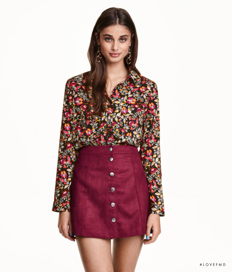 Taylor Hill featured in  the H&M catalogue for Autumn/Winter 2015