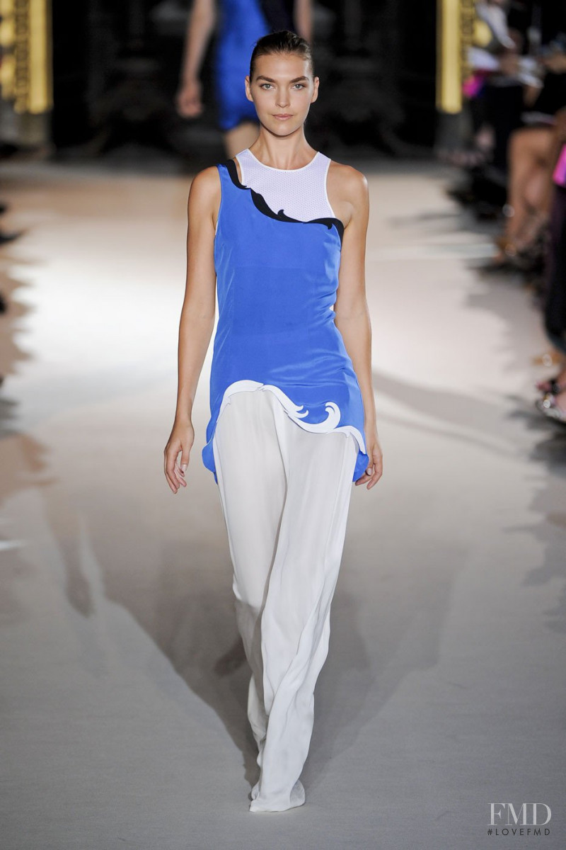 Arizona Muse featured in  the Stella McCartney fashion show for Spring/Summer 2012