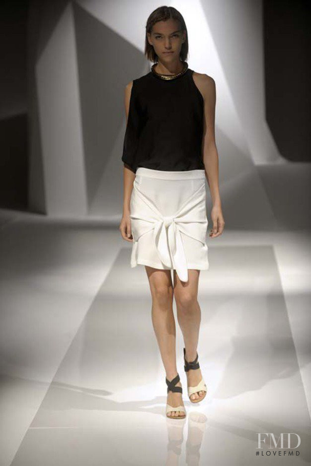 Arizona Muse featured in  the Nomia fashion show for Spring/Summer 2011