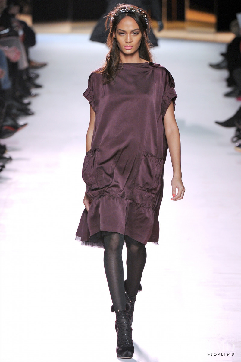 Joan Smalls featured in  the Nina Ricci fashion show for Autumn/Winter 2011