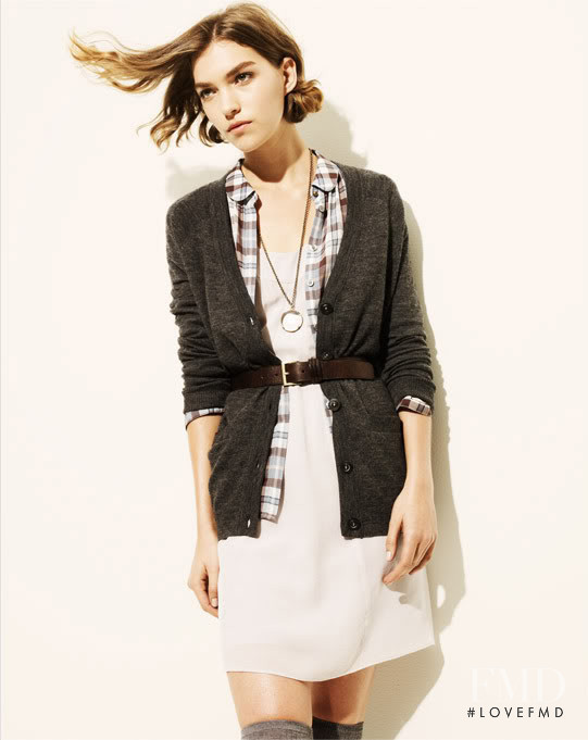 Arizona Muse featured in  the Madewell lookbook for Spring/Summer 2011