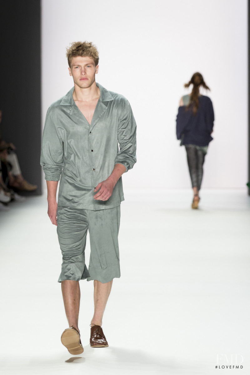 Barre Noire fashion show for Spring/Summer 2016