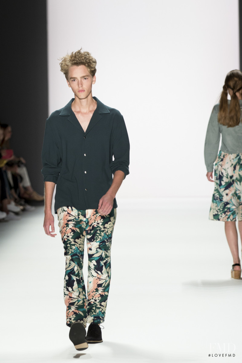 Barre Noire fashion show for Spring/Summer 2016