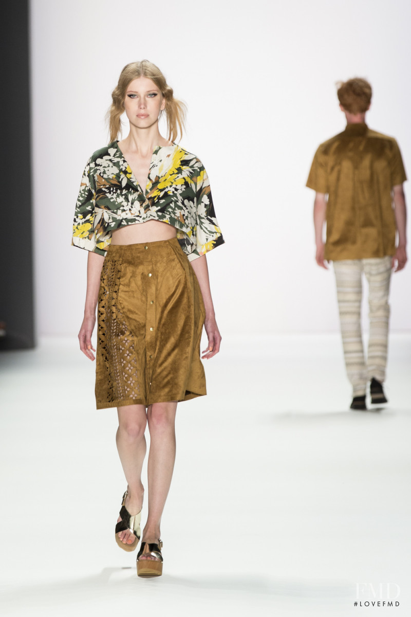 Barre Noire fashion show for Spring/Summer 2016