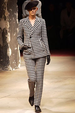 Yohji Yamamoto fashion show for Autumn/Winter 2003