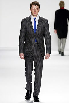 Tommy Hilfiger fashion show for Autumn/Winter 2003