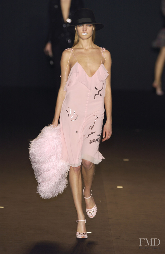 Natalia Vodianova featured in  the Sonia Rykiel fashion show for Autumn/Winter 2003