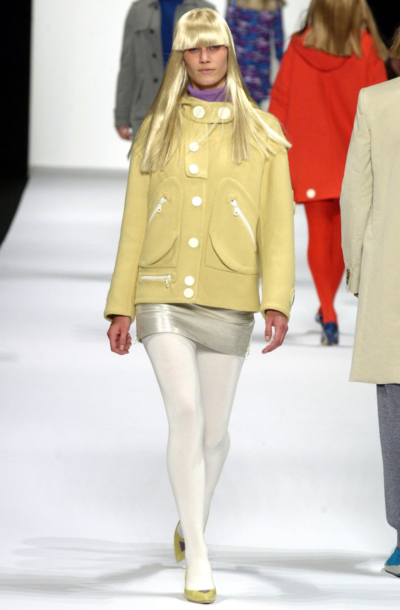 Marc Jacobs fashion show for Autumn/Winter 2003