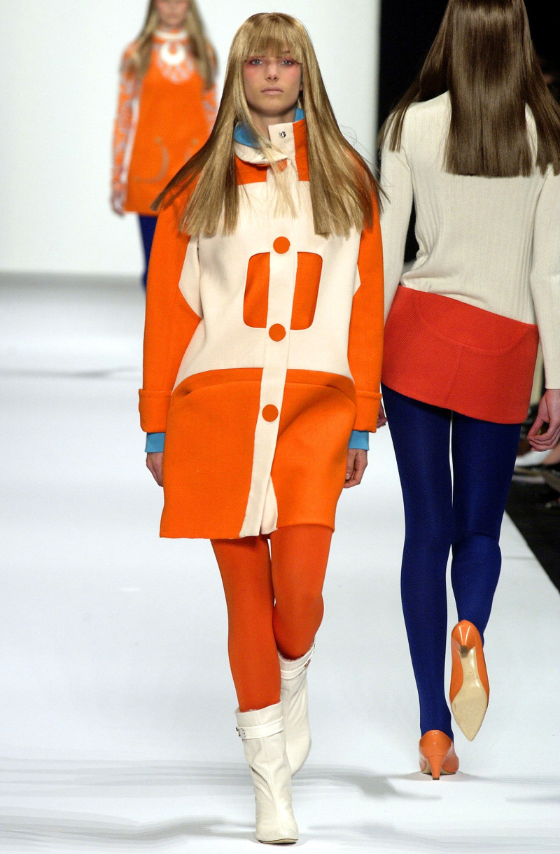 Marc Jacobs fashion show for Autumn/Winter 2003