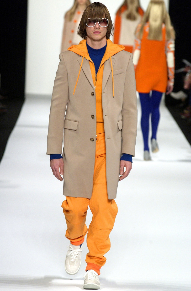 Marc Jacobs fashion show for Autumn/Winter 2003