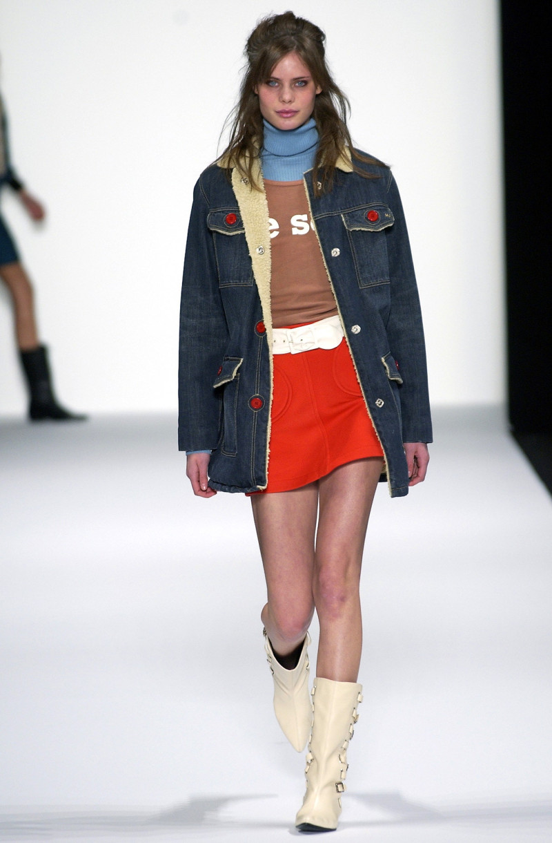Marc by Marc Jacobs fashion show for Autumn/Winter 2003